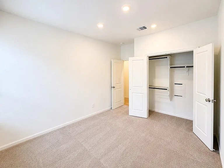15520 Sunset Maple Ct — Photo 10