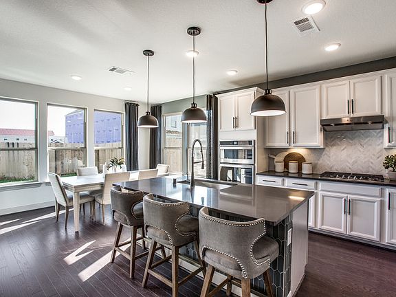 Spacious Island Kitchen