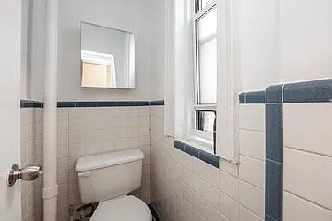 Rented by R New York