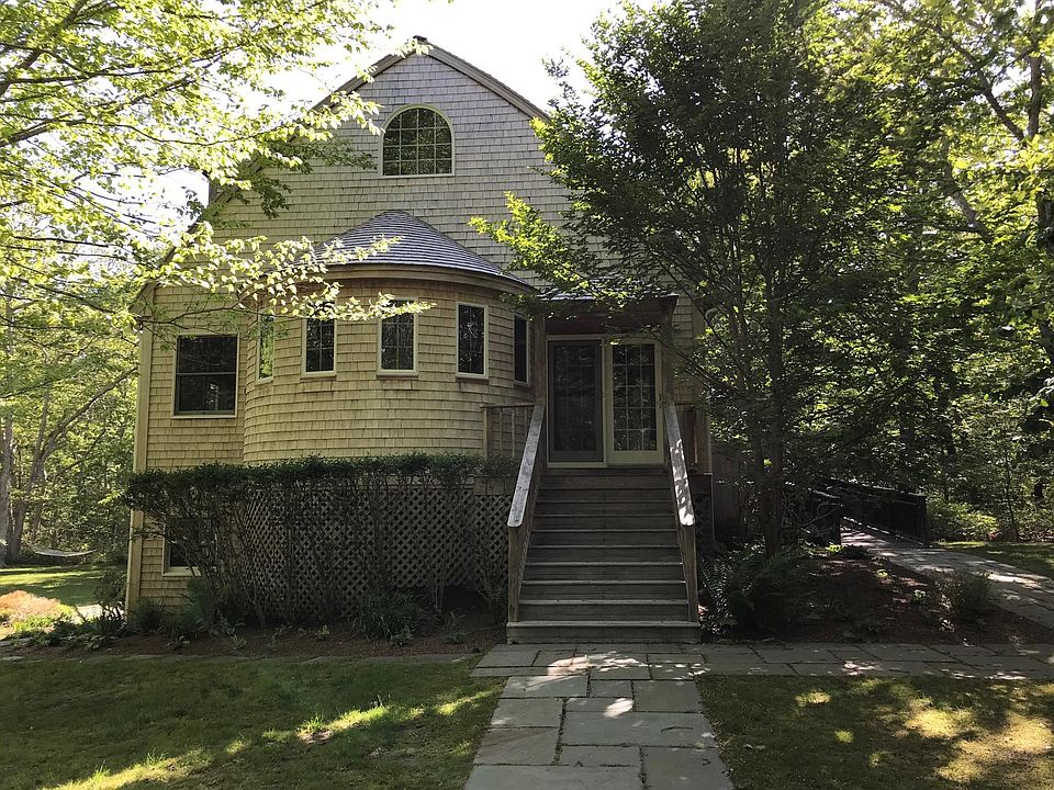 1st image of 26 Stonewood Ln