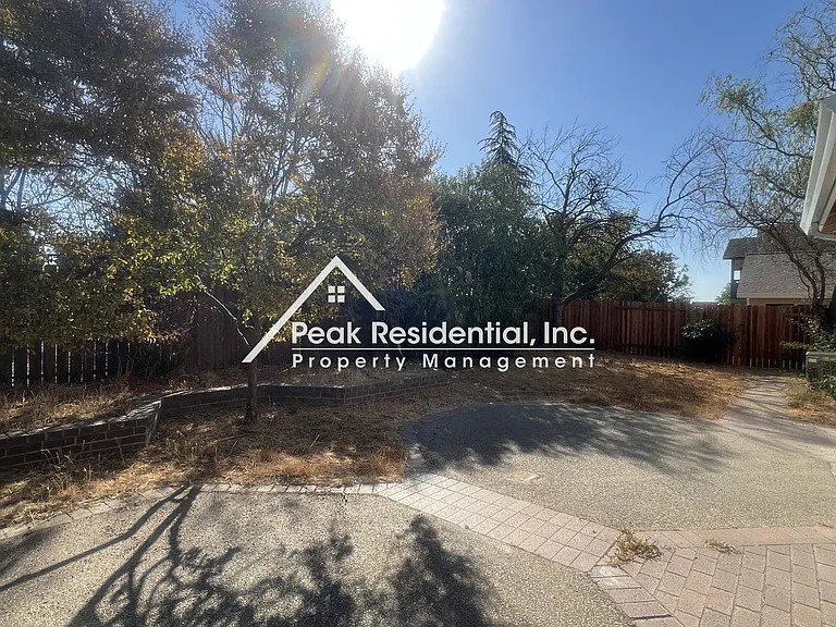 8101 Morgan Hill Way — Photo 27
