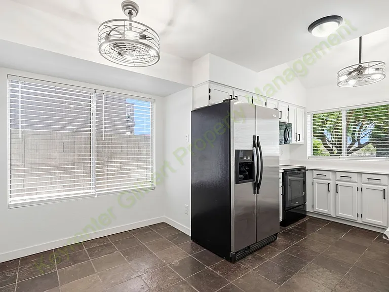 5435 E Elmwood St — Photo 10