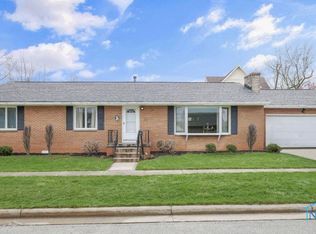 107 E Eagle St, Findlay, OH 45840
