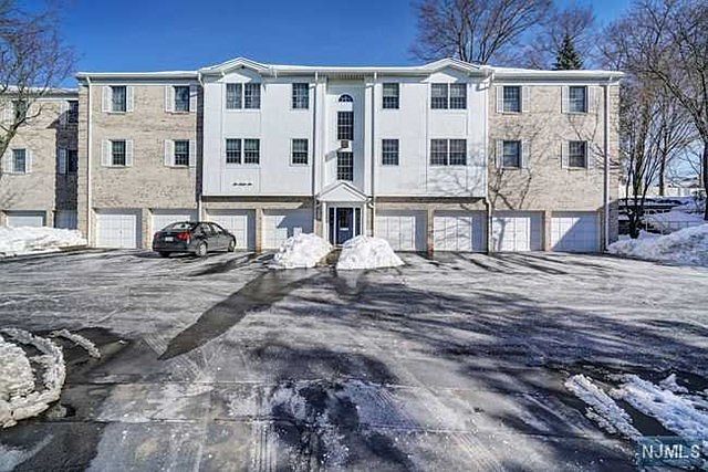 1st image of 44 Colonial Village Dr