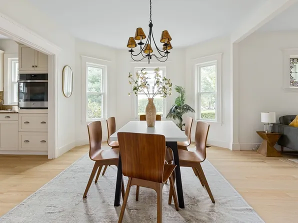 109-111 Fresh Pond Pkwy, Cambridge, MA 02138