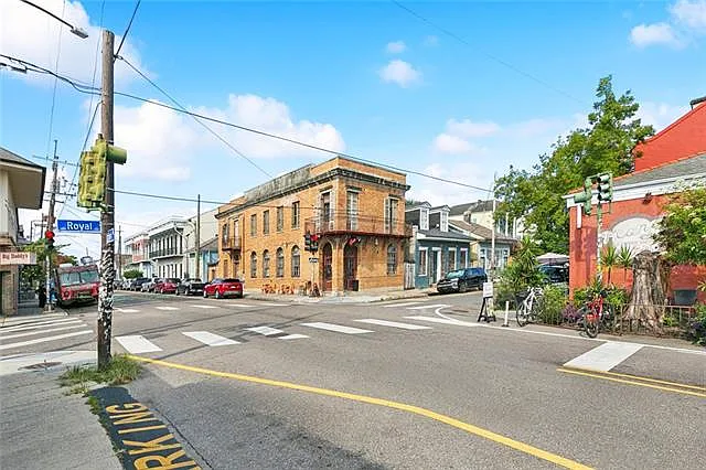 2625 Chartres St — Photo 10