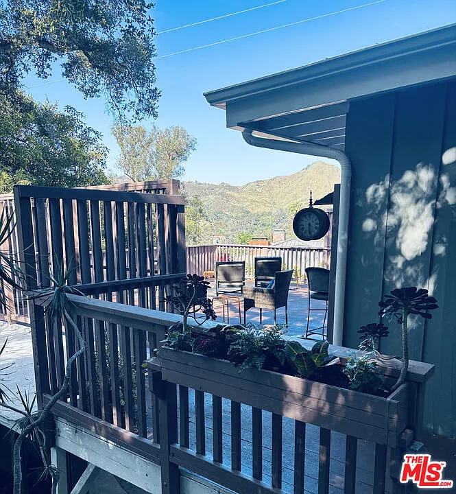 4 bed, 3.0 bath, 2500 sqft, $7,500 — Photo 4
