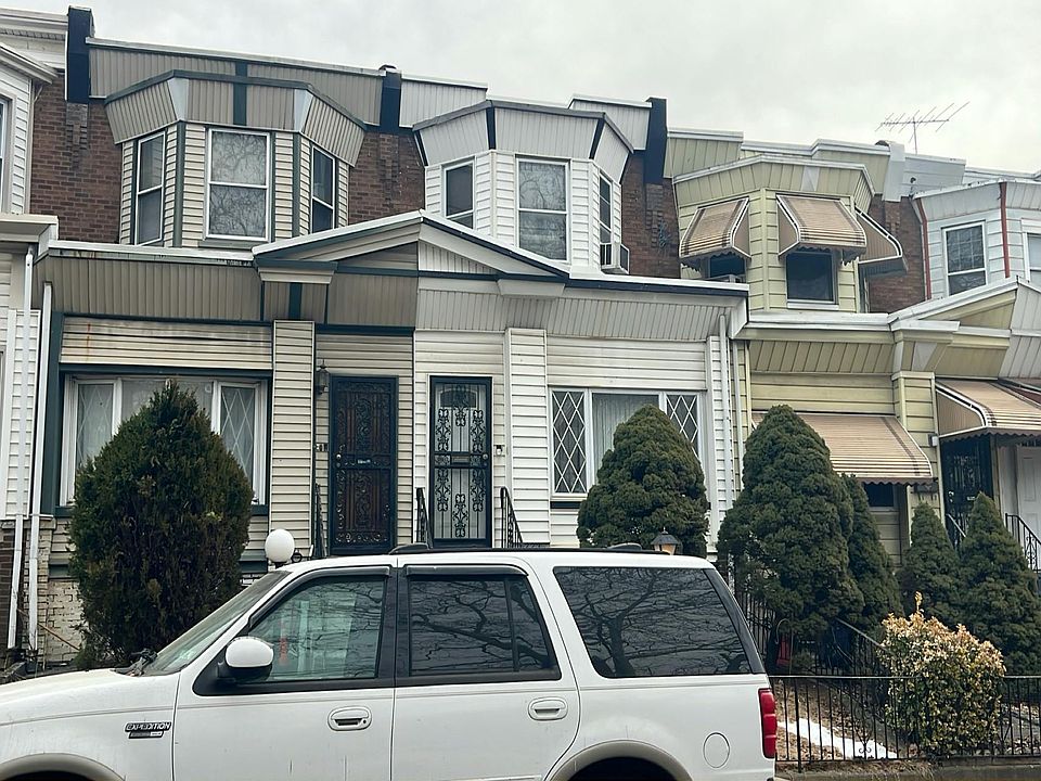 1st image of 1221 S 61st St