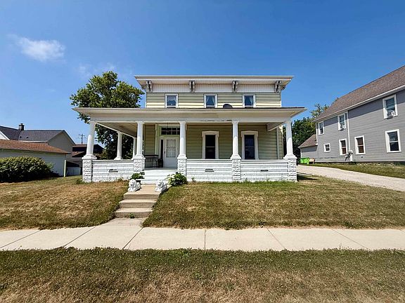 4th image of 207 W Green St