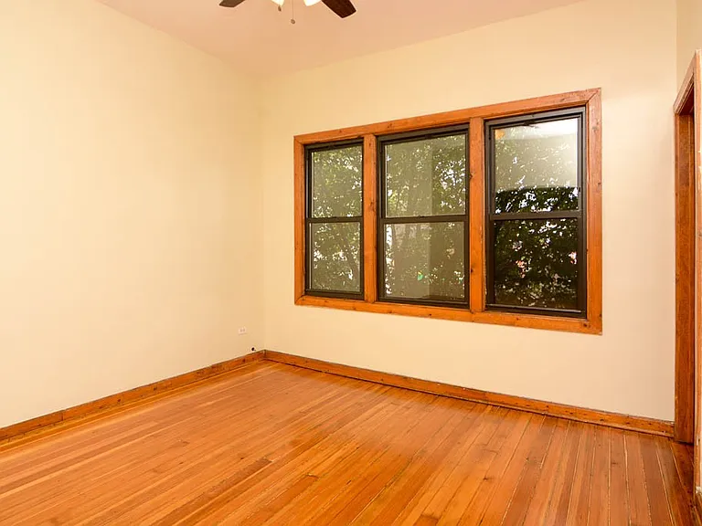 2825 N Milwaukee Ave #2 — Photo 10