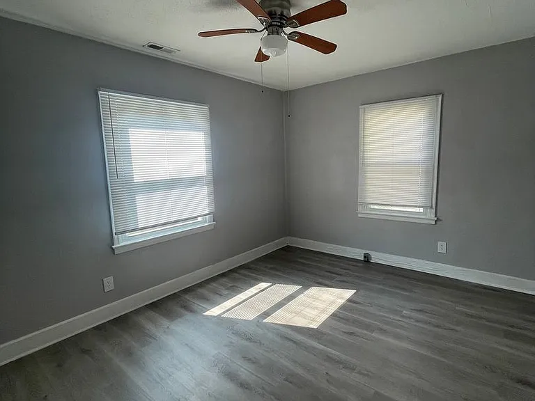 1112 Lee Ave — Photo 13
