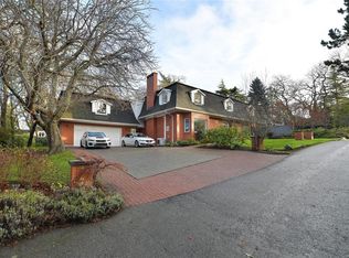 611 Island Rd, Oak Bay, BC V8S 2T7