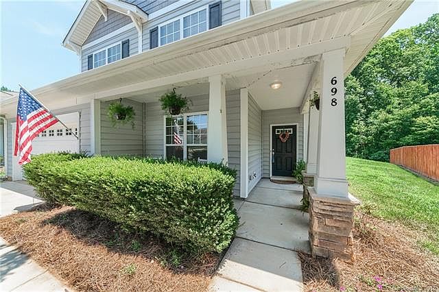 1st image of 698 Goldflower Dr
