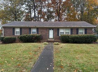 113 Moss St, Glasgow, KY 42141