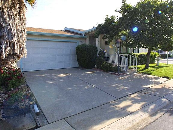 2nd image of 1812 Venice Ln #91
