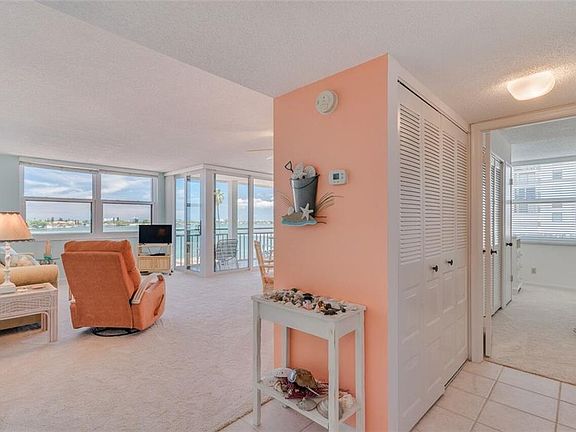 5th image of 6279 Sun Blvd APT 402