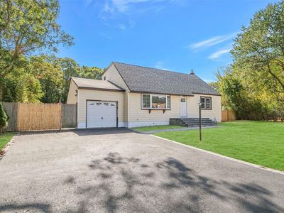 36 Peeker Avenue, Mastic Beach, NY, 11951