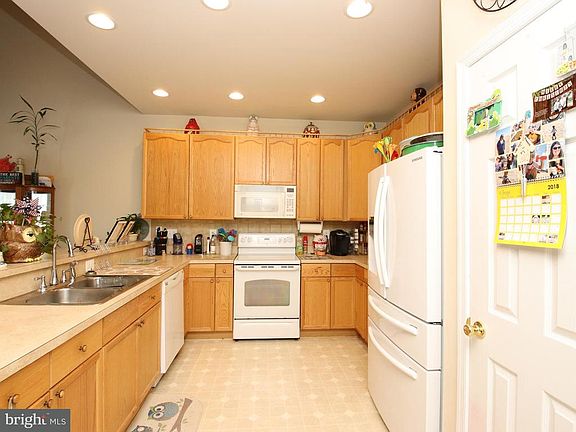 4th image of 14202 Shelby Cir