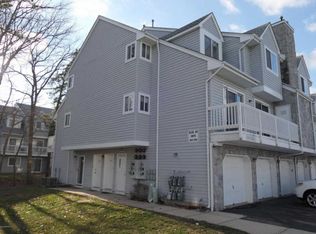 910 Scarlet Oak Ave, Toms River, NJ 08755