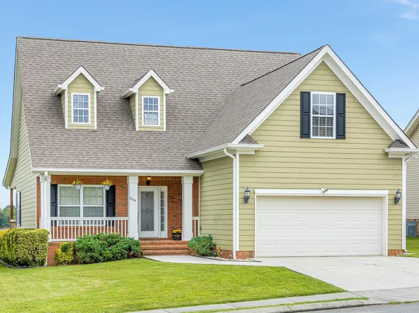 8439 Lexie Ln, Ooltewah, TN 37363