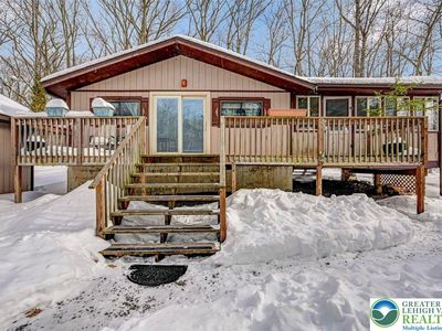 1543 Lake Ln, Pocono Lake, PA, 18347