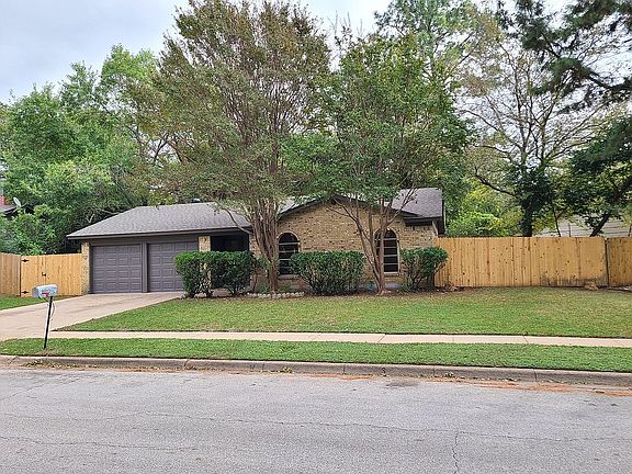 3rd image of 2304 Harvard Dr
