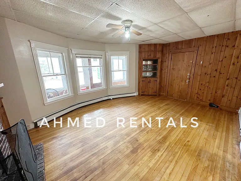 132 Main St #1 — Photo 37