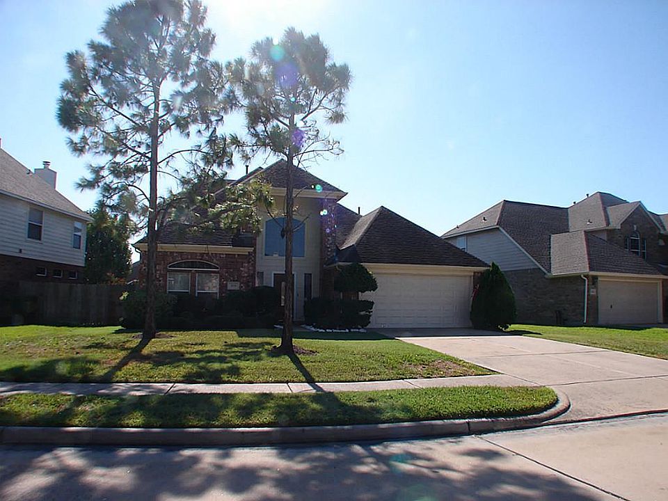 1st image of 3226 Millbrook Dr