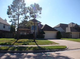 3226 Millbrook Dr, Pearland, TX 77584