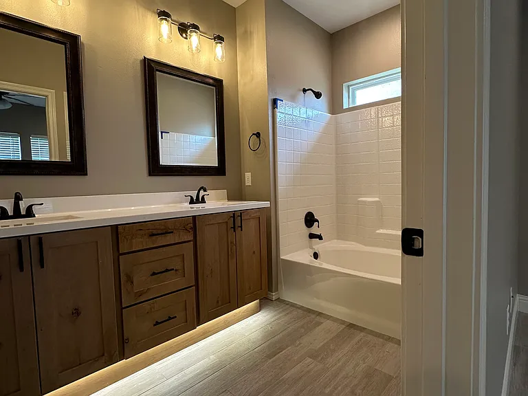 15439 Anna Ln — Photo 9