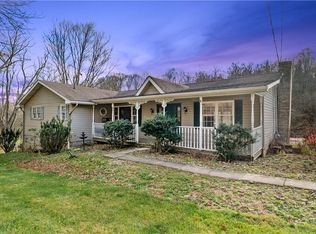 68 Zediker Station Rd, Washington, PA 15301