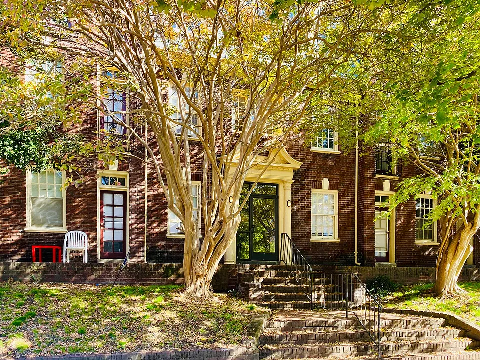 1128 W. Grace St.*