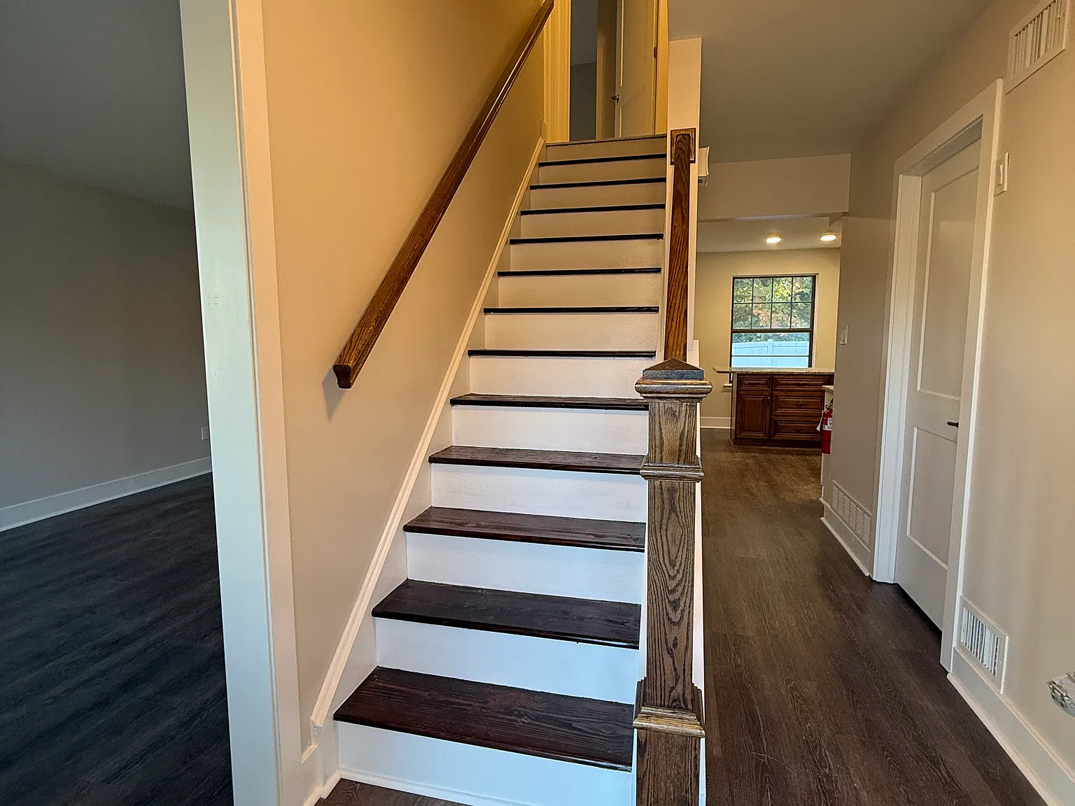 3 bed, 1.5 bath, 1553 sqft, $2,950 — Photo 4