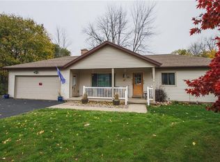 98 Mill Rd, Rochester, NY 14626