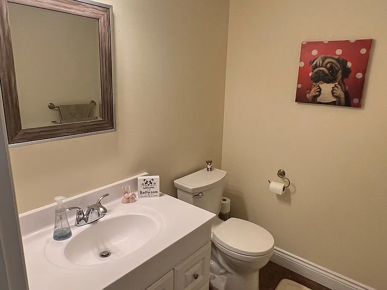 19 Queen St #4 — Photo 16