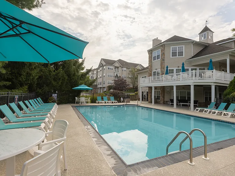 Saucon View Apartments — Photo 12