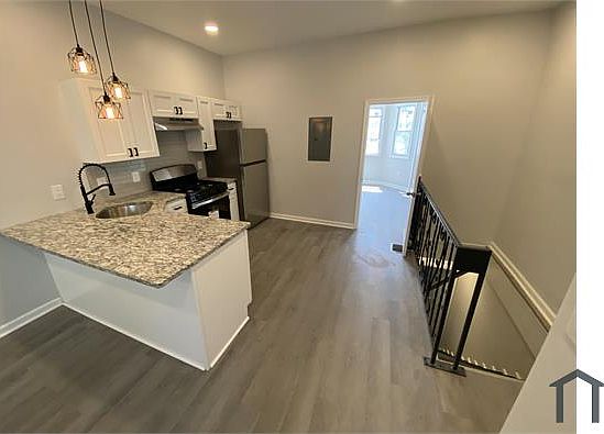2nd image of 6211 Elmwood Ave Floor 2