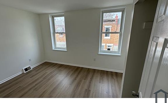 5th image of 2437 N Hollywood St