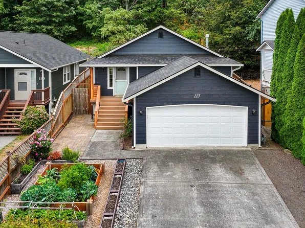 117 S 44th Street, Bellingham, WA 98229