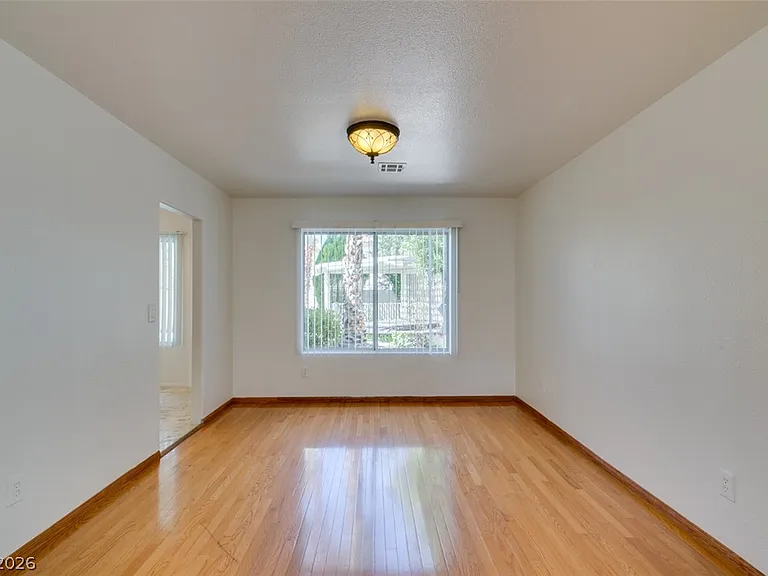 8224 Tivoli Cove Dr — Photo 11