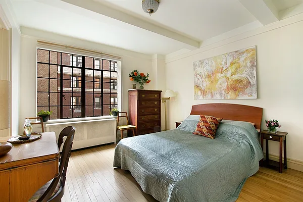 Sold by Corcoran | media 14