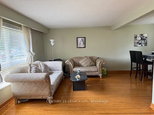 25 Edenborough Dr #UPPER — Photo 14