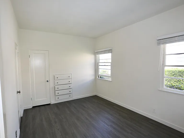 364 Cliff Dr #7 — Photo 5