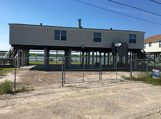 4710 Bayou Ln, Hitchcock, TX 77563