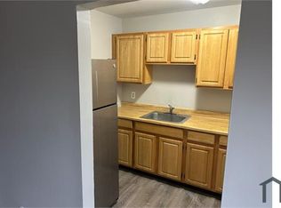 2091 S Belvoir Blvd #11, Cleveland, OH 44121