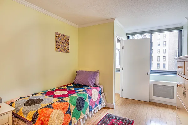 Rented by Century 21 Metropolitan | media 5