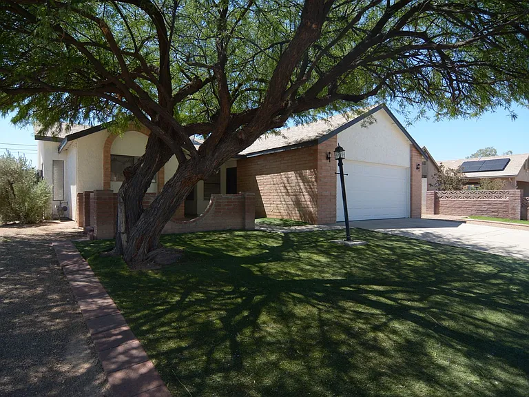 3261 W Avenida Destino — Photo 20
