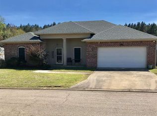 427 Stoneybrook Dr, Brandon, MS 39042