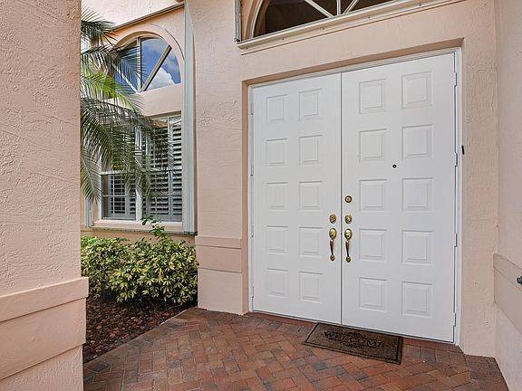 3rd image of 5262 Landon Circle