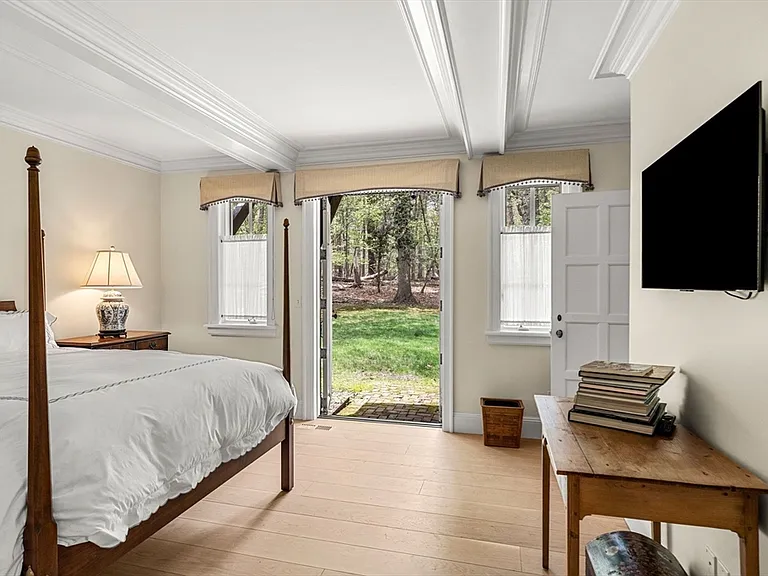 110 Juniper Rd — Photo 17